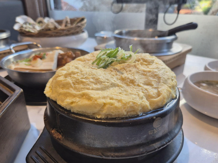  [시흥] 함돈 배곧직영점, 부모님과의 외식에 최적의 고기와 다양한 반찬 제공