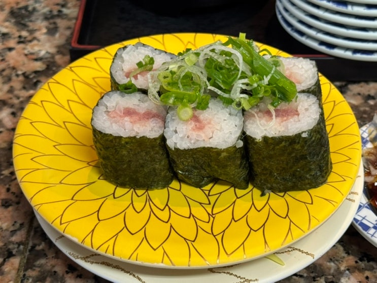  구루메스시: 아메리칸빌리지맛집 신선한 회전초밥 웨이팅