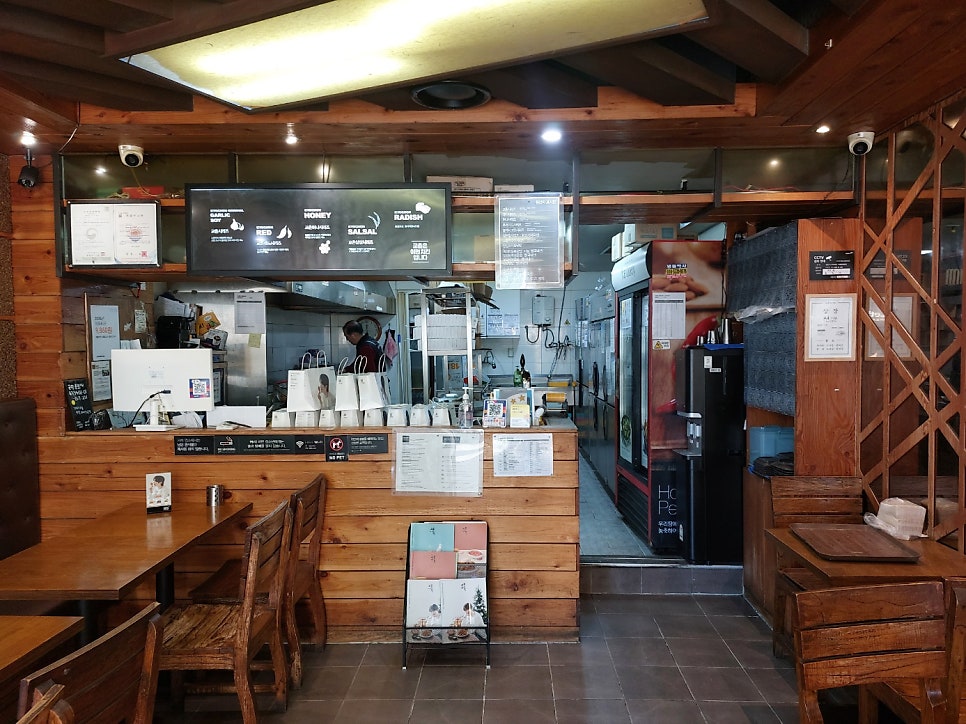 교촌치킨 오목교점 사진 4