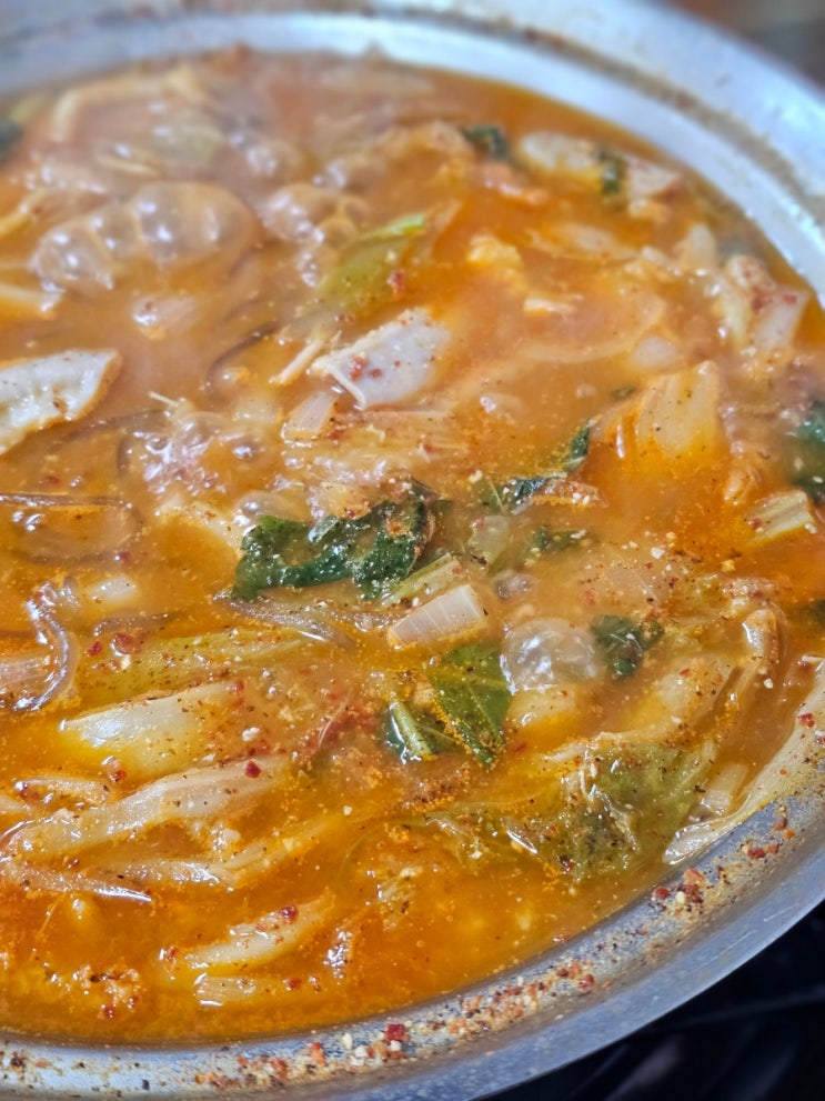  천안곱창맛집 막창가에서 곱창전골 뿌시기