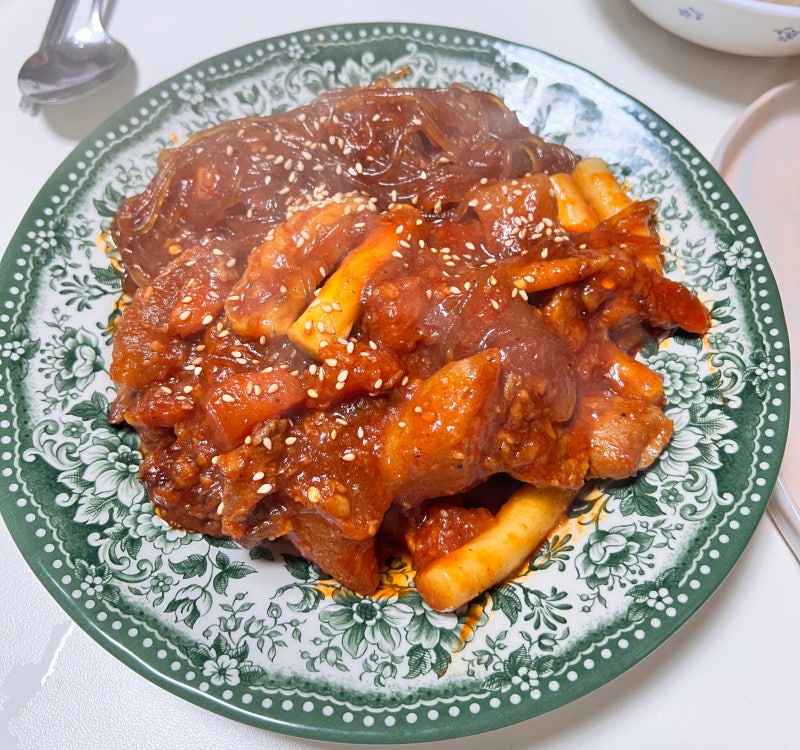 매운 돼지갈비찜