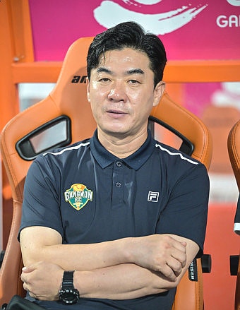 윤정환프로필 ‘K리그1 올해의 감독’ 윤정환 인천유나이티드... 