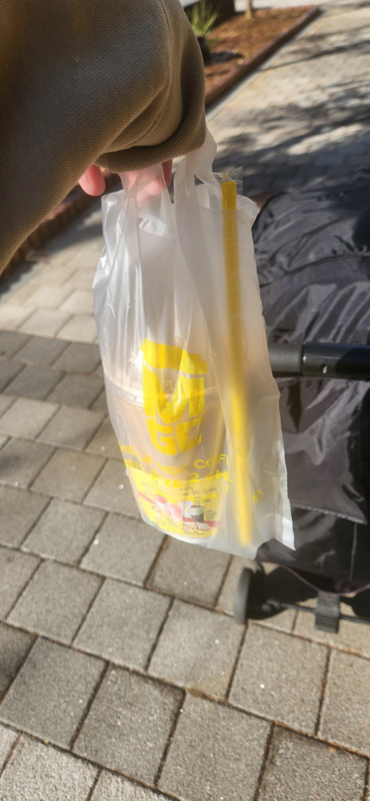  '둘째 산책겸 낮잠'