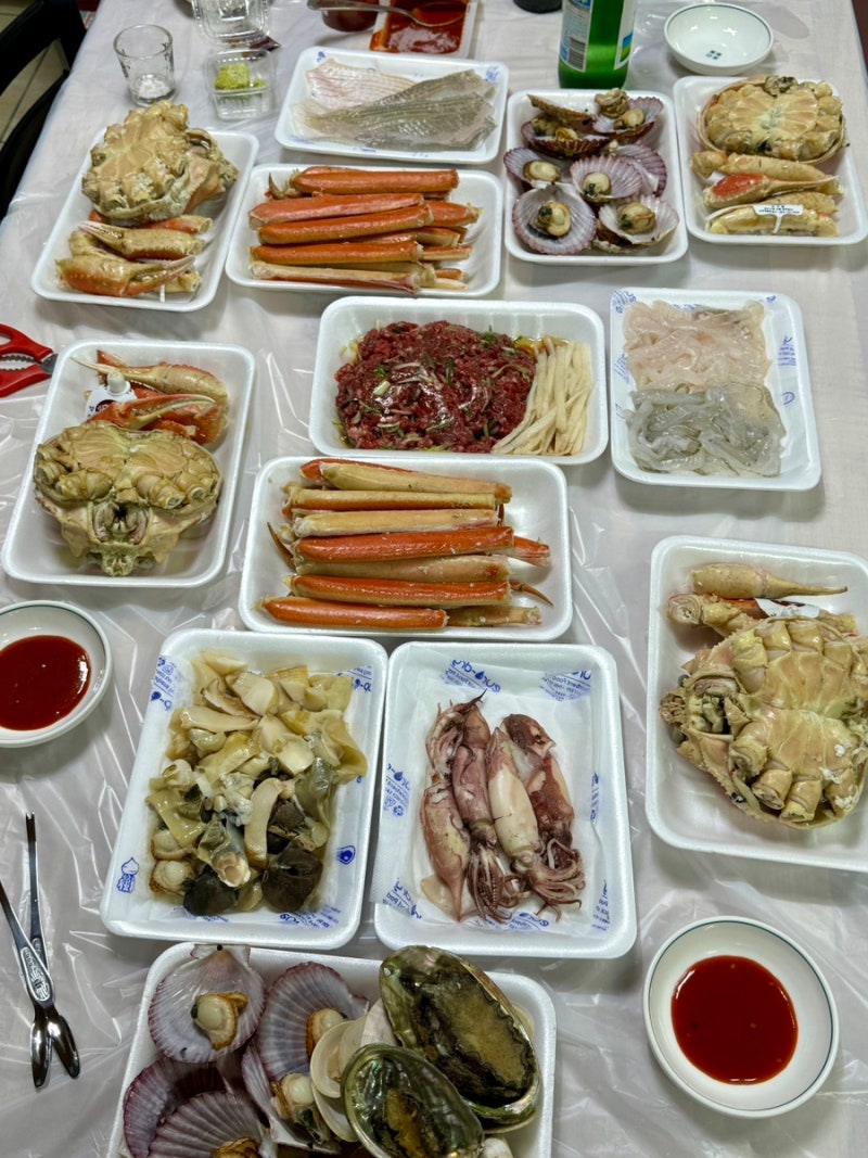 영덕 강구항 박달대게 포장 시가 가격 싸게먹는법, 강도다리를 이시가리 고급회처럼 썰어주....