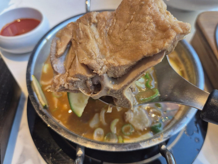  아이들과의 즐거운 외식, 배곧맛집 함돈에서 맛본 최고급 고기 맛