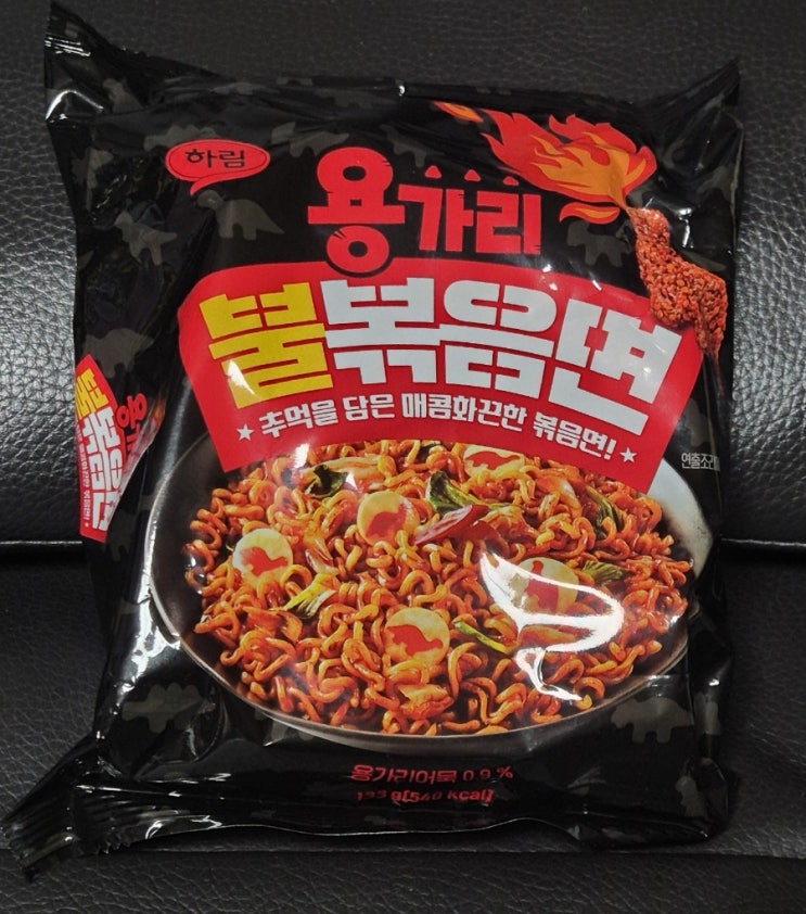  [하림/신상라면] 매콤달콤한 볶음면 용가리 불볶음면
