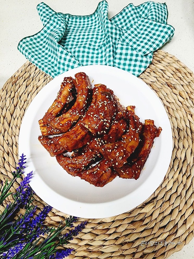  연말모임에 딱 좋은  매운 국물 쪽갈비 레시피