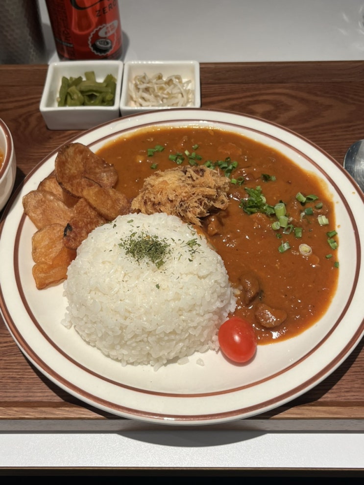  이태원 녹사평역 밥집 경리단길 돈까스 카레 일식 맛집 재재식당