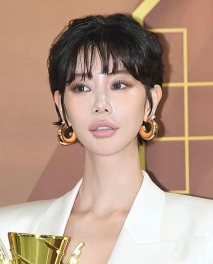 클라라 근황 성형했나? 얼굴에서 제시가 보여(리즈시절 남편 사무엘 황)
