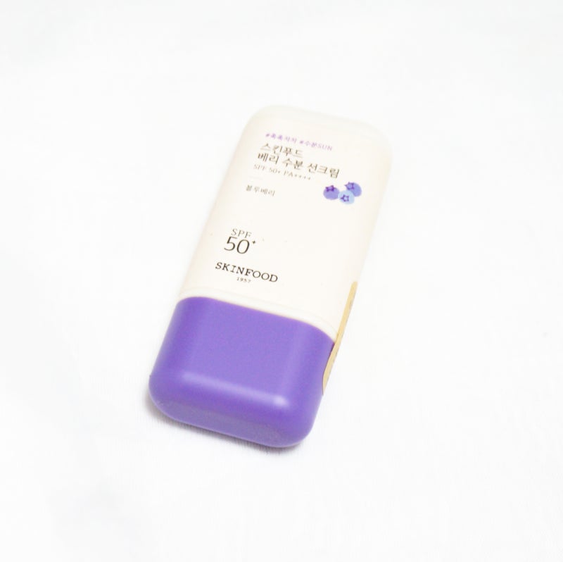 스킨푸드 베리 수분 선크림 리뷰! 화잘먹 유기자차 선크림 추천