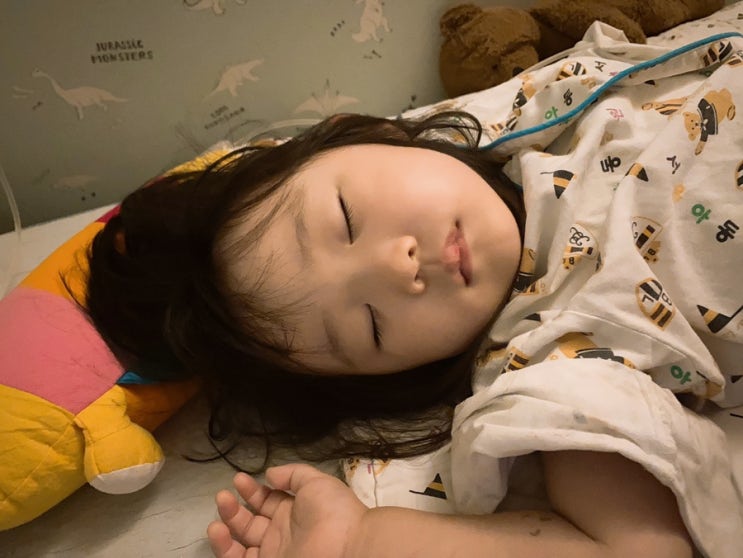  아기 열날때 열내리는법 열패치 열냉각시트 위치 붙이는 방법 효과