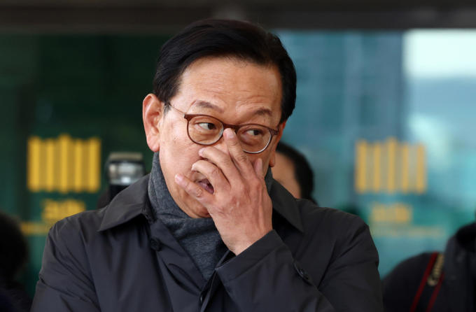 내란선전 혐의로 고발… <b>석동현</b> "<b>이재명</b>, <b>무고</b>죄로 고소"