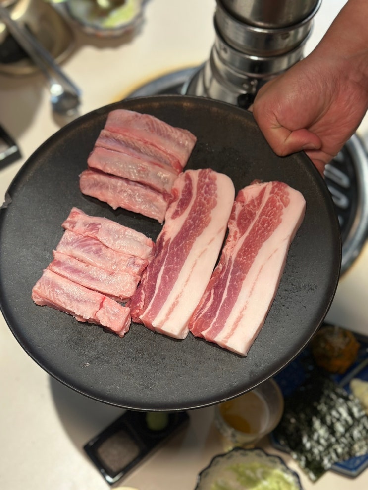  성수동 고기집 - 꿉당 성수 오마카세 구워주는 고기집 콜키지프리