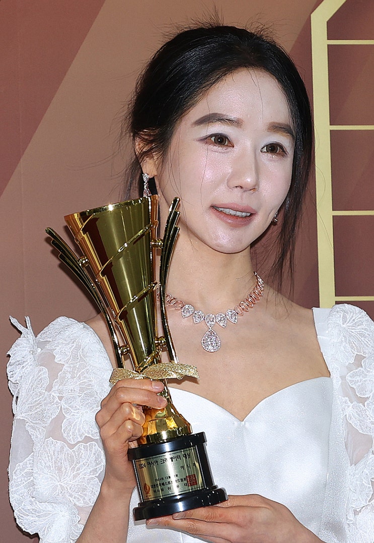 나는 솔로 16기 옥순 근황 사진 논란 한류연예대상 나는 솔로 16기 옥순 근황 사진 논란 한류연예대상