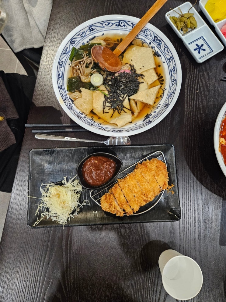  은평 롯데몰 맛집 삼동소바 후기 - 온소바 정식과 짬뽕순두부 밥, 떡볶이 무료 서비스까지