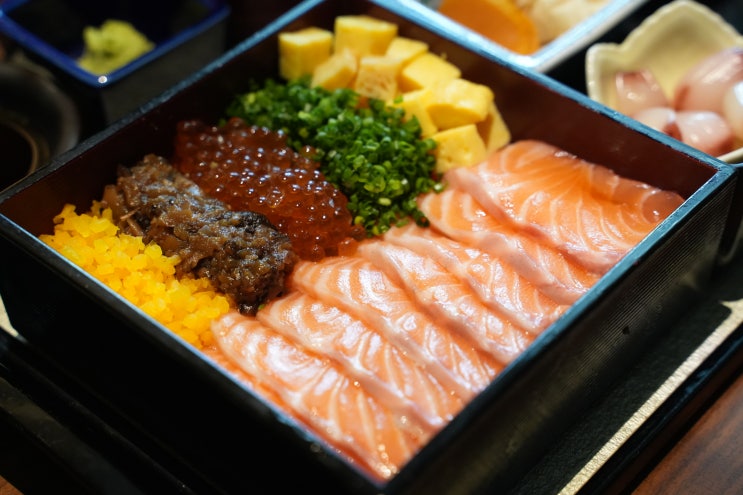  연어덮밥이 맛있는 스시이세이 잠실 롯데백화점 에비뉴엘 월드타워점