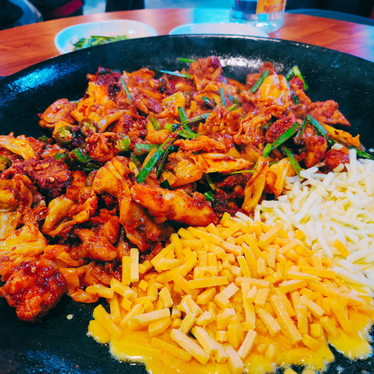  신미경 홍대 닭갈비 홍대 맛집 데이트 가볼만한 곳