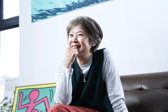 시부모 장례 때 "부조금 50만원 박수!"…이 가족의 '임종 MC' 시부모 장례 때 "부조금 50만원 박수!"…이 가족의 '임종 MC'