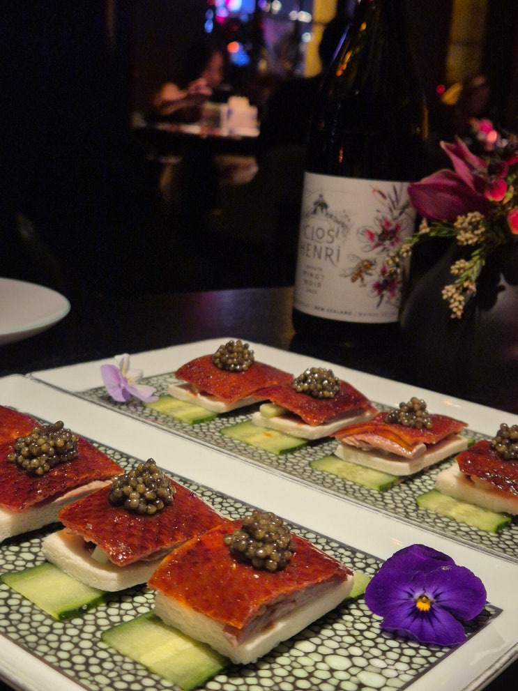  상하이 베이징덕 맛집 와이탄 기념일에 가기 좋은 하카산 (Hakkasan) 파인다이닝 메뉴 및 예약