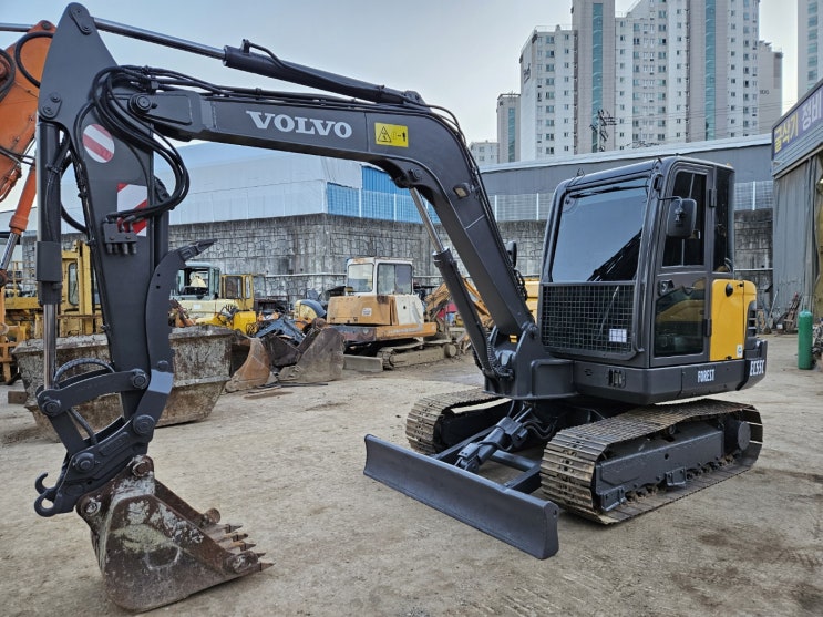  볼보 EC55C 2012년식 코끼리집게 회전라인 집게 02 중고굴삭기