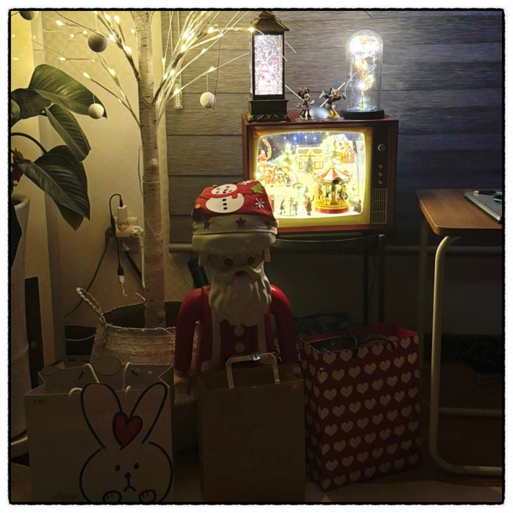 메리크리스마스 앤 해피뉴이어 Merry Christmas & Happy New Year 메리크리스마스 앤 해피뉴이어 Merry Christmas & Happy New Year