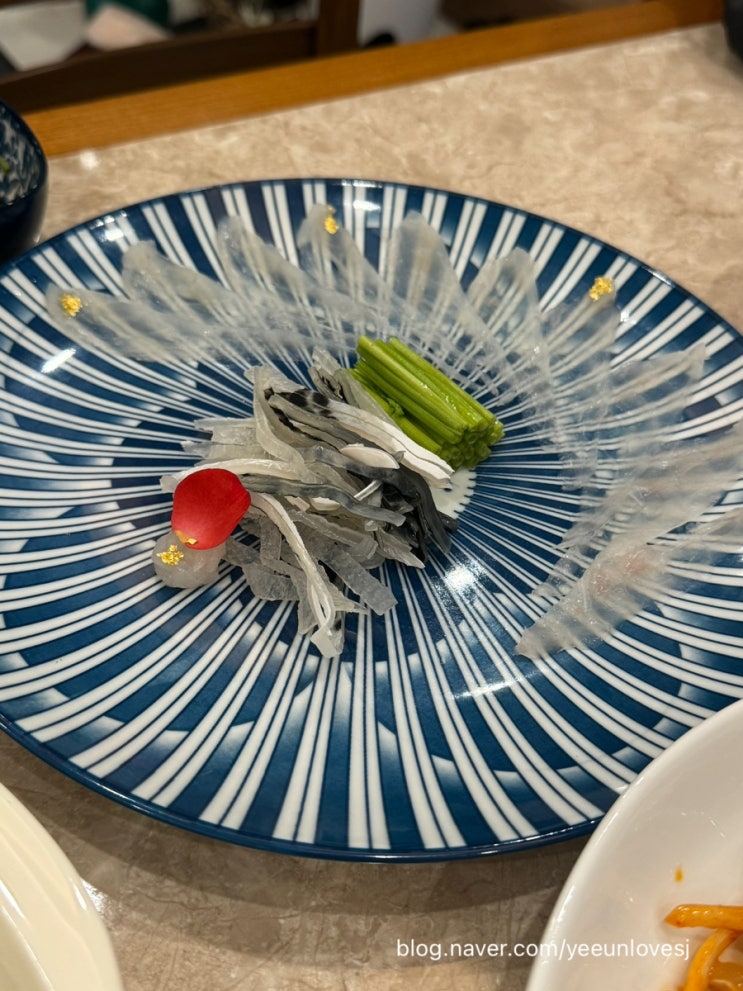 서울장안동맛집 복어 코스 전문점 연말장소에 최적화된 장안복집