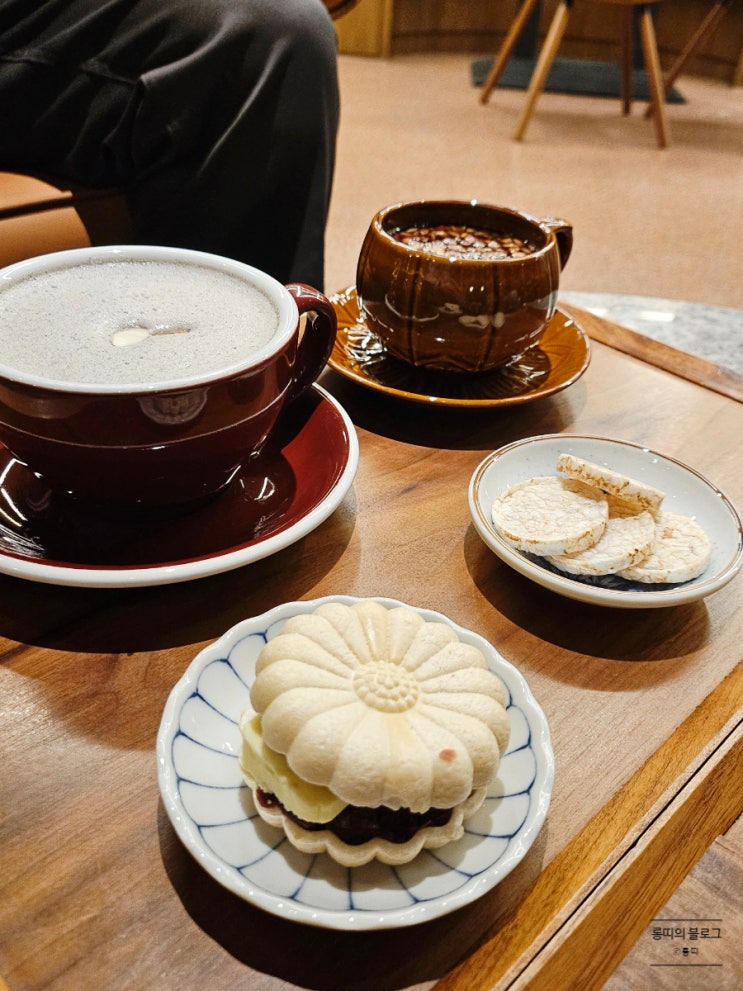  순천신상카페 양와당 꾸덕한 양갱이 맛있는 대형카페 추천