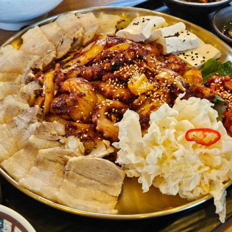 부산 송정 현지인 맛집 낙지보쌈한상이 맛있는 낙불집 송정본점