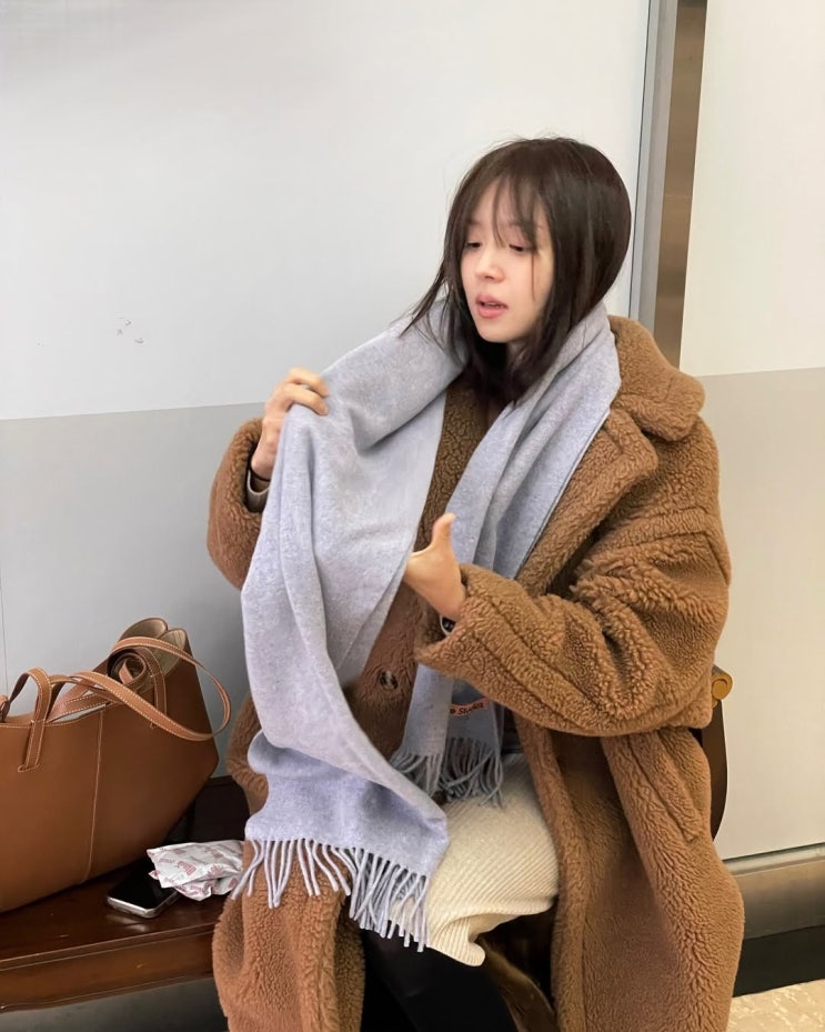 하트시그널4 김지영이 선택한 겨울 패션의 완성, 막스마라 테디베어 아이콘 코트