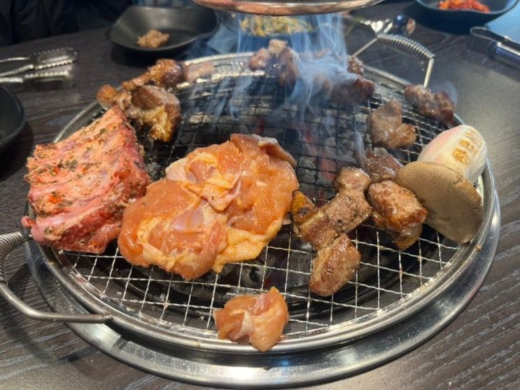  수지맛집 화로상회 죽전 1호점, 가격과 퀄리티 모두 잡은 무한리필 고기집
