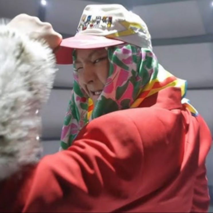 SBS 가요대전 <b>지디</b> 엔딩 무대 논란 이유? 1억 추가 <b>기부</b>한... 