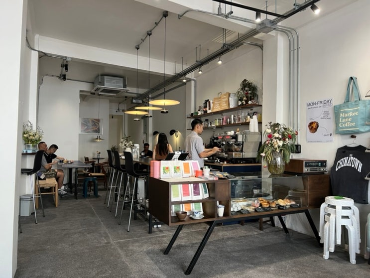  [태국 카페 정보] 방콕 차이나타운 조용하고 힙한 카페 추천 'jeen coffee bar'