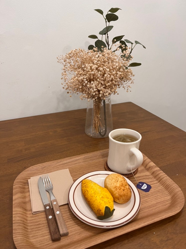  [강릉 영진해변 카페] 디저트 맛집 코너카페 정남미명과 구황작물빵 옥수수 쌀빵, 감자 쌀빵