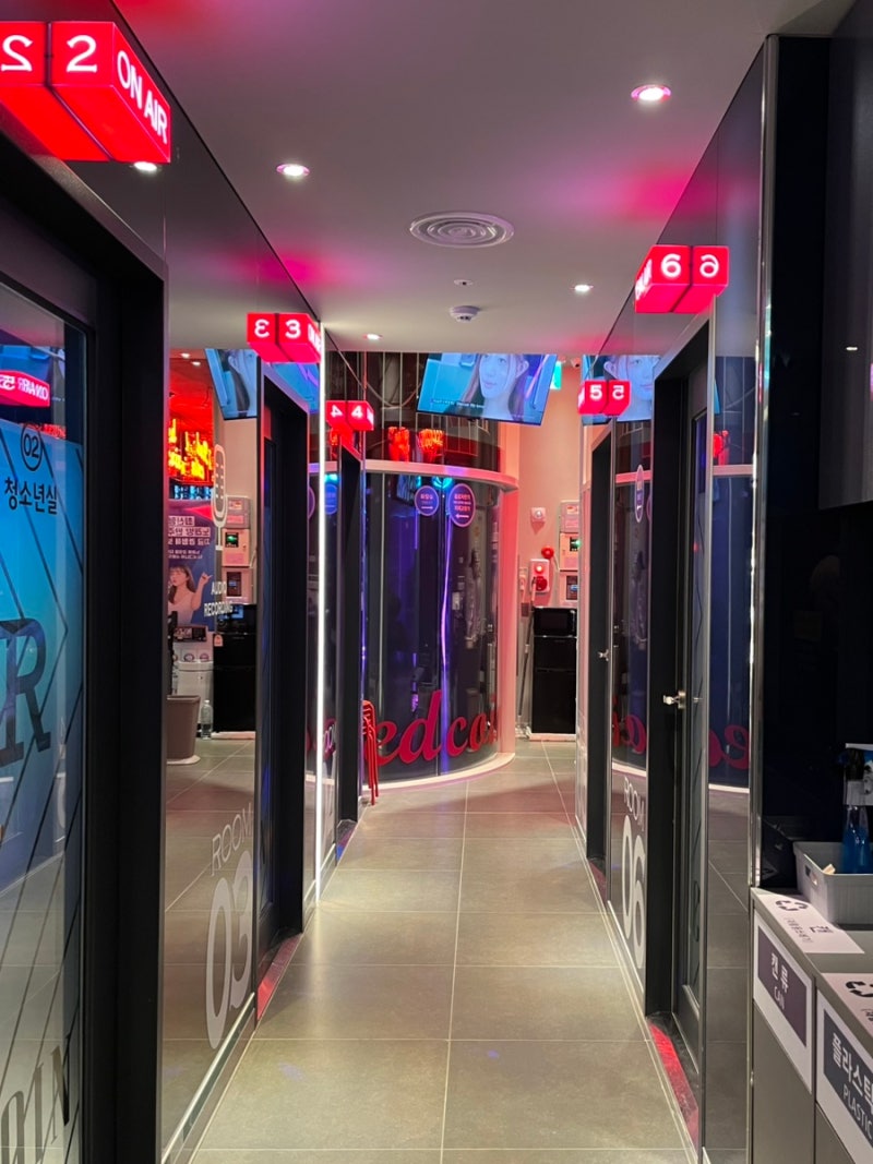 홍대 합정 노래방 [레드코인노래연습장] 깔끔하고 시설 좋은 신상 코노 : 네이버 블로그