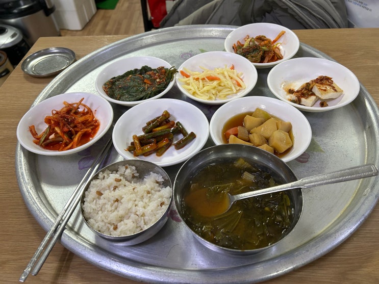  성애병원 주변 대방역 가정식 백반 맛집 통나무집