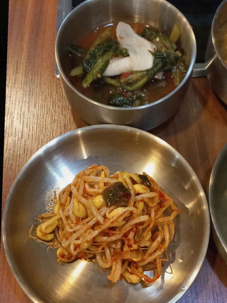  부산 해운대, 맛있는 복국과 생선구이의 환상적인 조화!