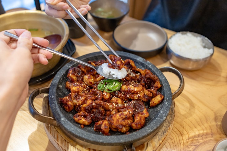  [교대역 저녁 맛집] 돌판쭈꾸미와 모듬전, <신사동인동 교대점>