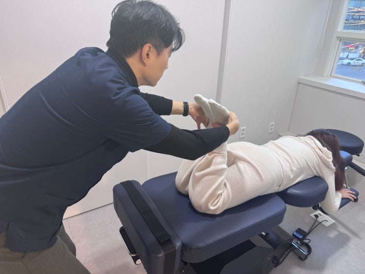  정자역한의원 무릎 퇴행성관절염 증상 완화를 위한 치료방법은