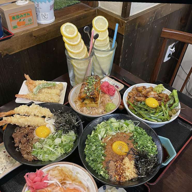  배키욘방 잠실, 시선 사로잡는 맛집에서 여유로운 점심을!