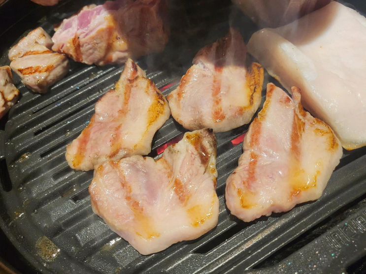  함돈 배곧직영점, 가족들과 함께하는 특별한 제주산 고기 맛집