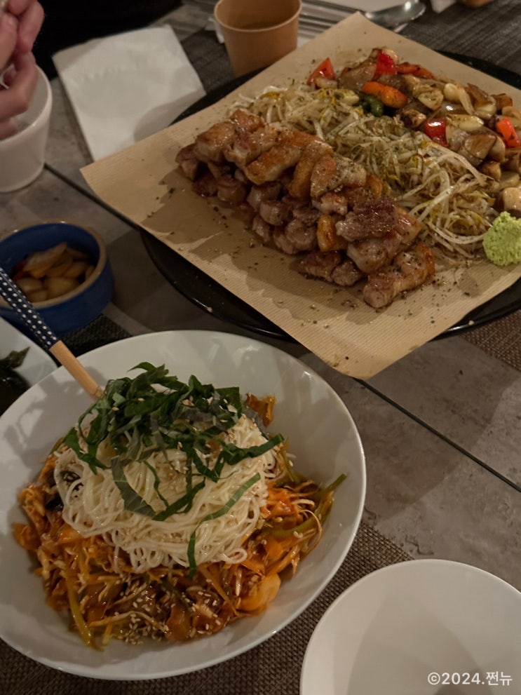  을지로 3가 맛집으로 유명한 골든포크 삼겹살 골뱅이 솔직후기