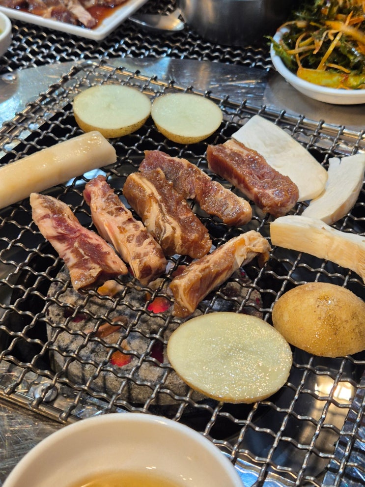  만덕 시골장터 또또또간집 똥집 가리비 소갈비 다 파는 노포 연탄구이