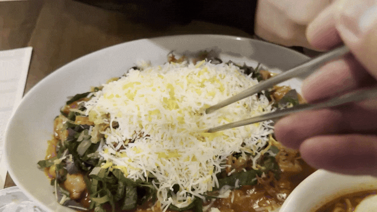  서울숲 디타워 맛집 분위기 좋은 애견동반 분식집! 띠또분식