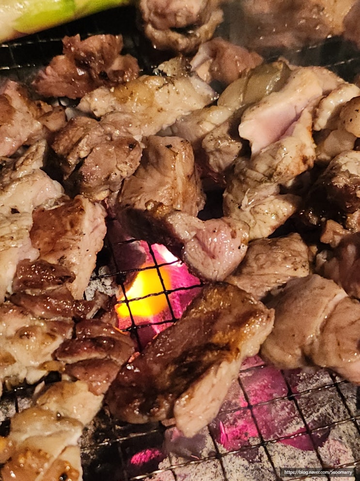  가평 펜션 맛집 아리축산 고기집 삼겹살 목살 캠핑