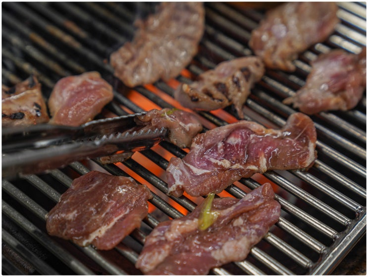  신포국제시장 맛집 봉일천 장군집, 돼지 부속구이 완전 맛있는 곳