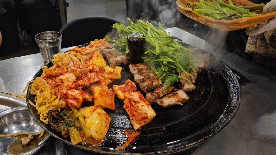 목구멍 군포점 사진 1