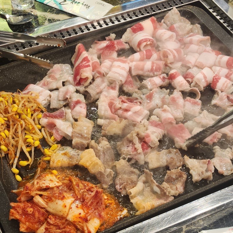 엉터리 무한대패 마산 합성동 무한리필 대패삼겹살 엉터리 무한대패 마산 합성동 무한리필 대패삼겹살