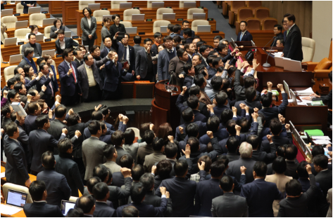 국힘,"<b>한덕수 탄핵</b>은 위헌"...<b>권한쟁의심판</b> 청구·효력정지... 