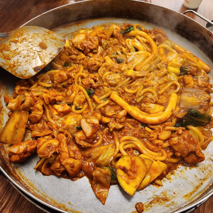  방이시장 맛집 푸짐한 닭갈비를 먹을 수 있는 '하남춘천골닭갈비'