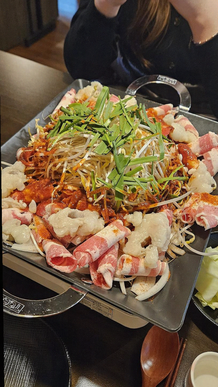  부천의 분위기 좋은 철판오사카야, 애완동물과 따뜻한 식사로 특별한 초겨울 저녁
